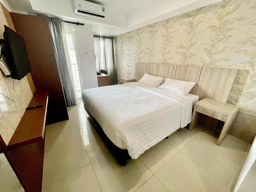 Nemuru Hotel Ciputat Pondokcabe Hilir Exterior photo
