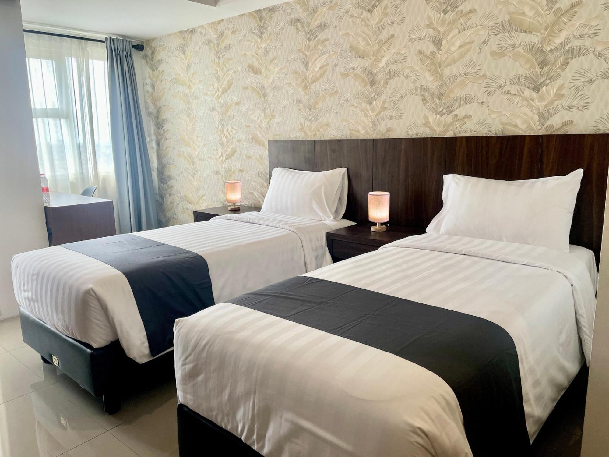 Nemuru Hotel Ciputat Pondokcabe Hilir Exterior photo